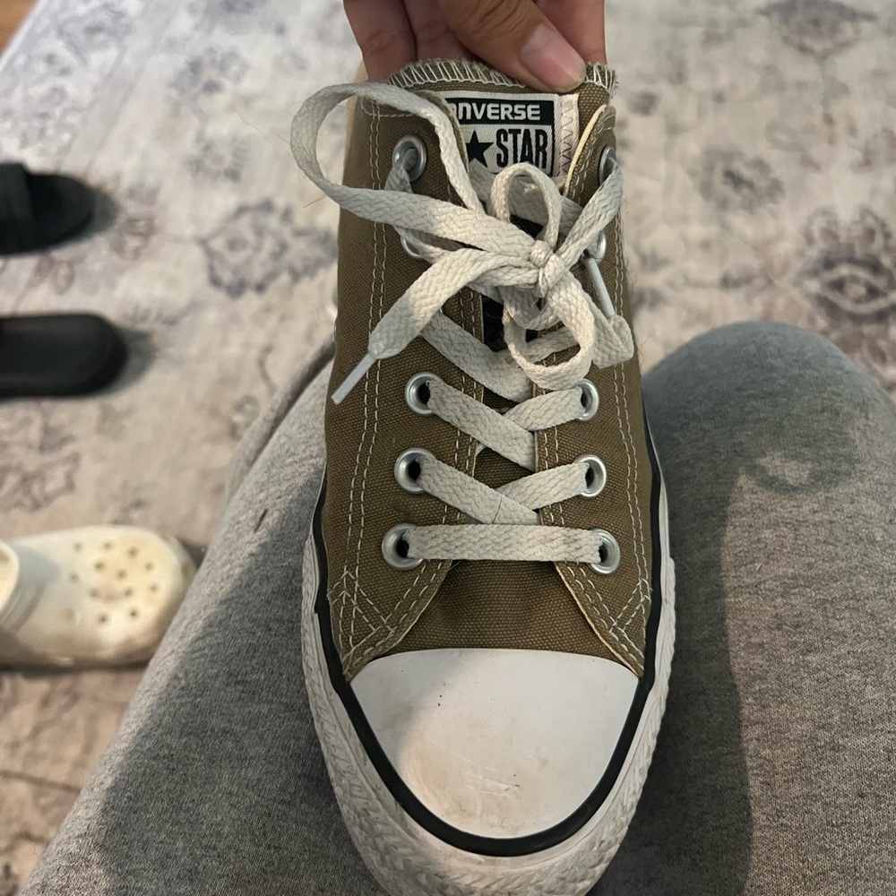 Converse